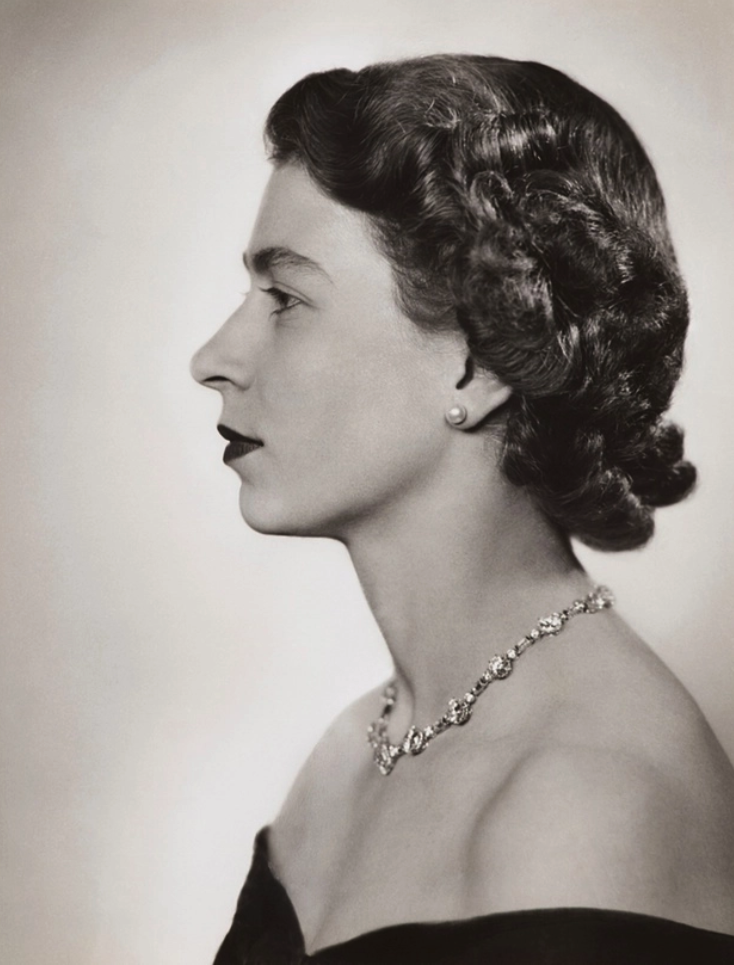 queen elizabeth photo portrait, journal of wildculture.com