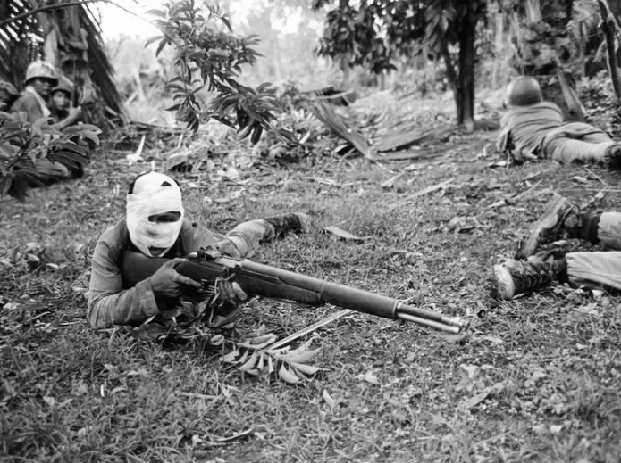 Bandaged shooter, VIetnam, Horst Faas, journal of wildculture.com